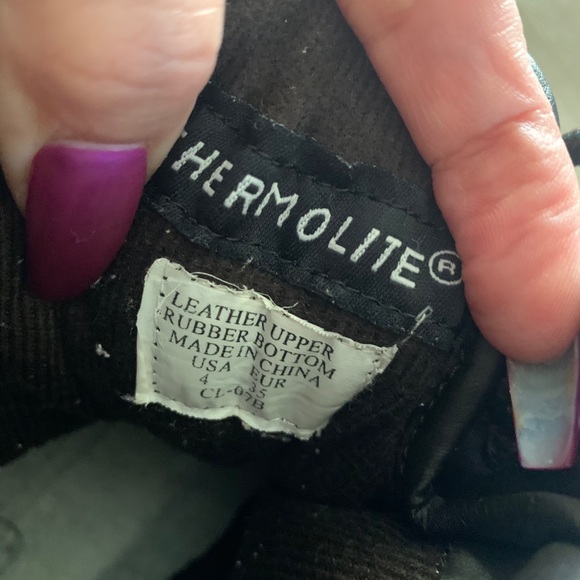 Rain boots 🥾 - Picture 7 of 9